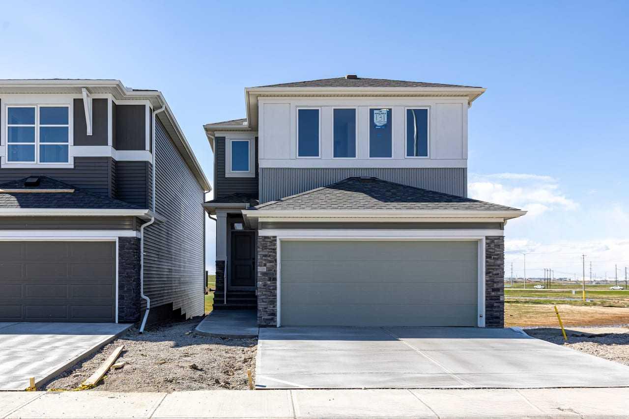131 Corner Glen Grove NE