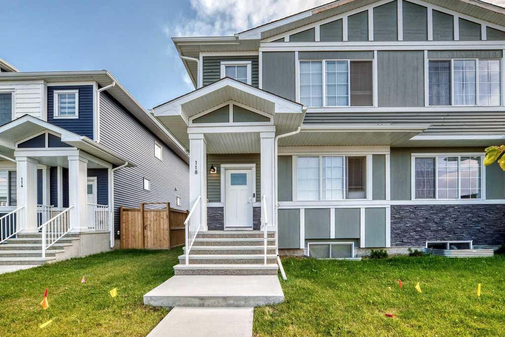 Photo of 118 Chelsea Mews, Chestermere, AB T1X 2T1 (MLS # A2337789)