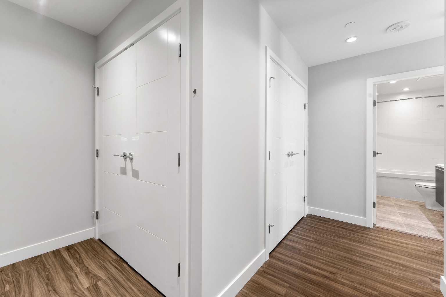 530 3 Street SE 404