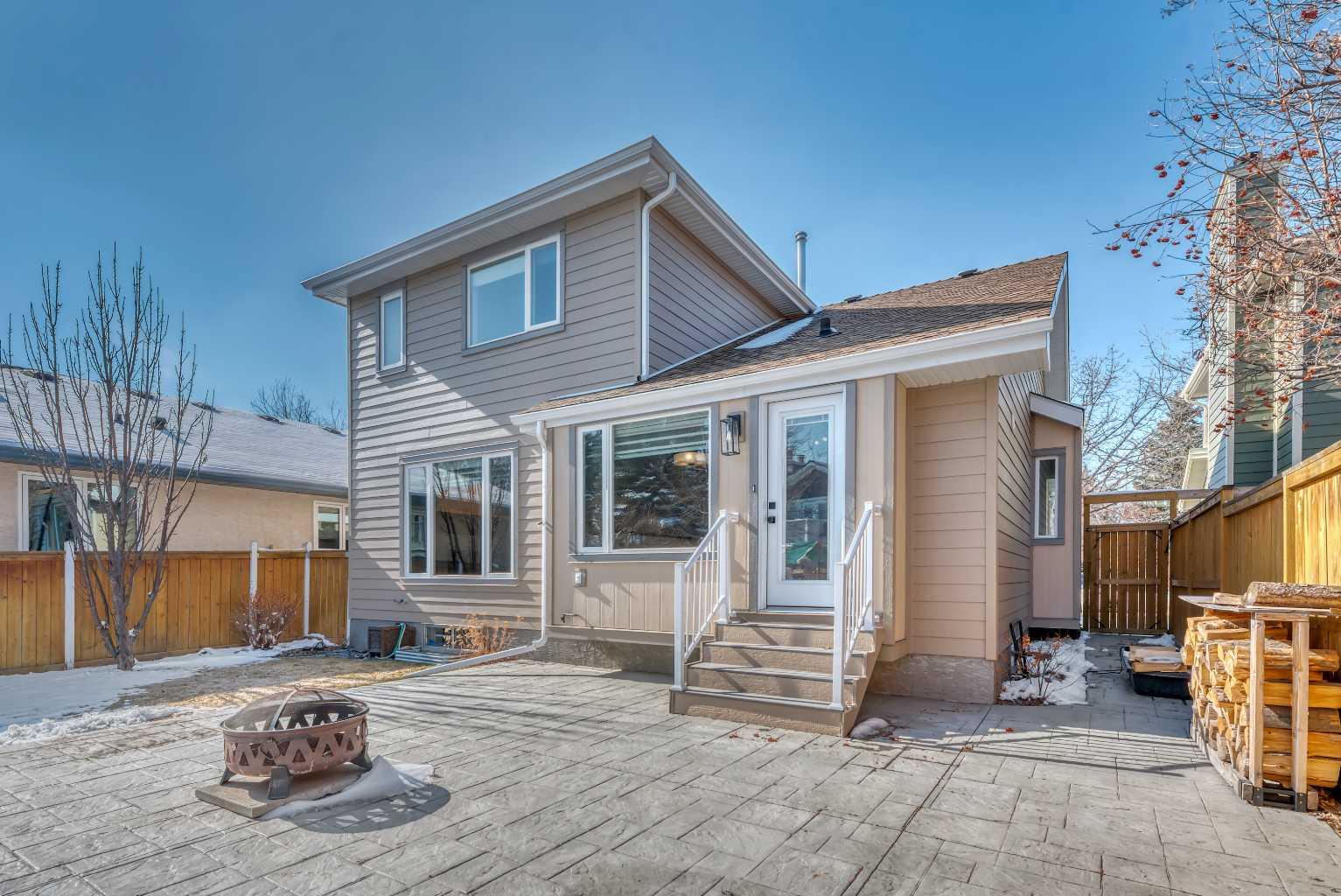 167 Douglasbank Mews SE