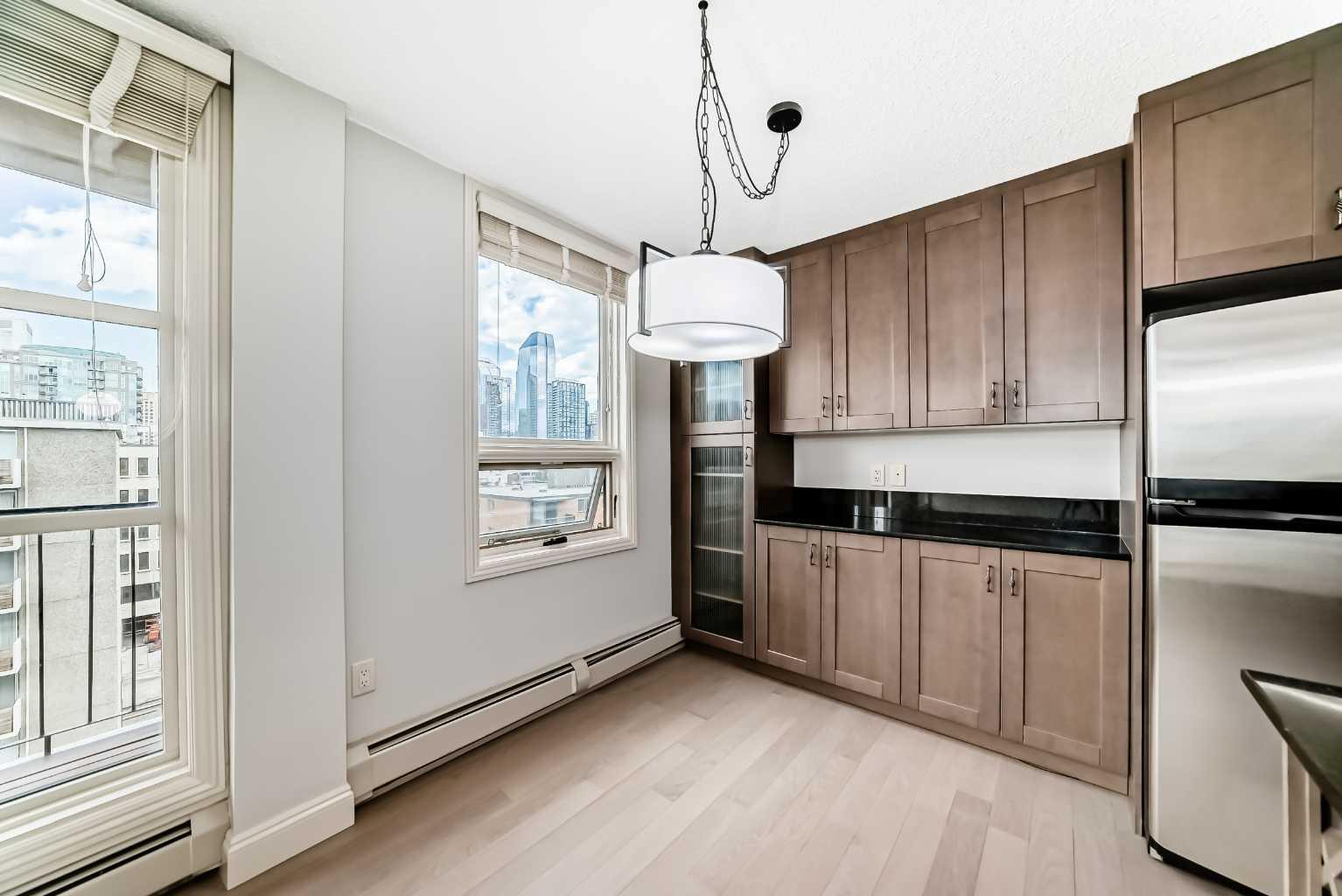 733 14 Avenue SW 903