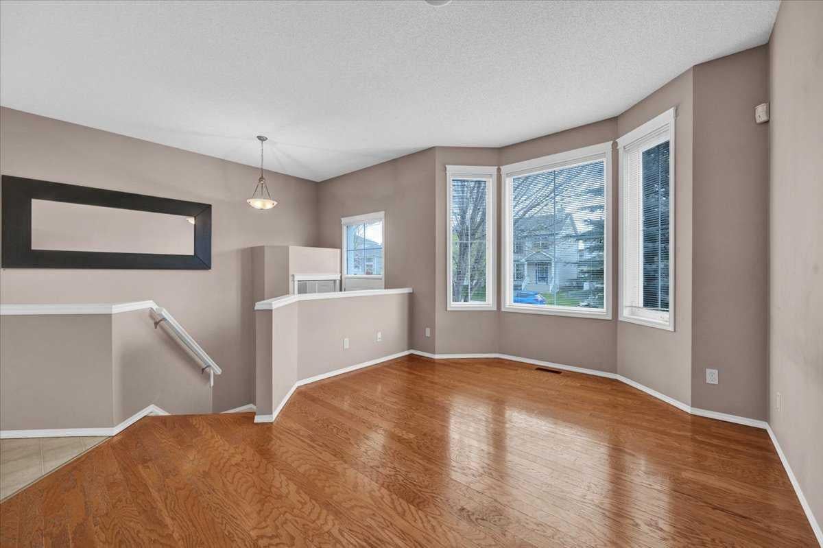 231 Tuscany Drive NW