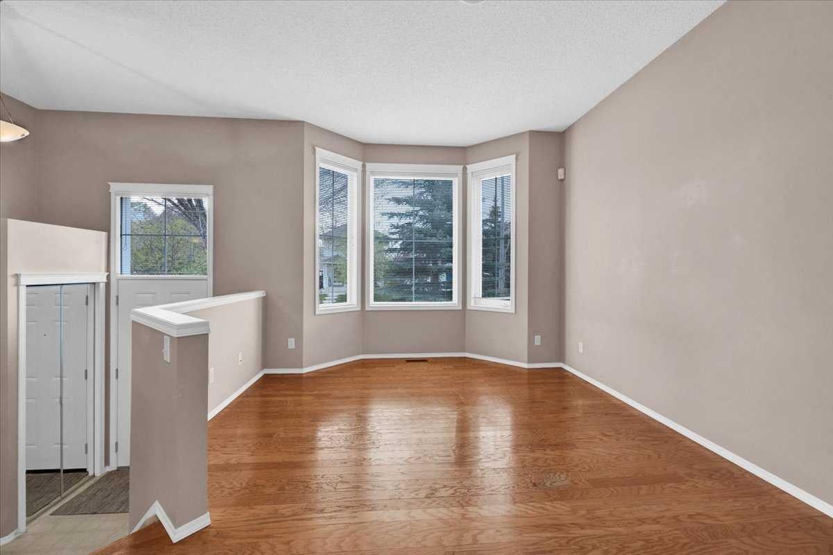 231 Tuscany Drive NW