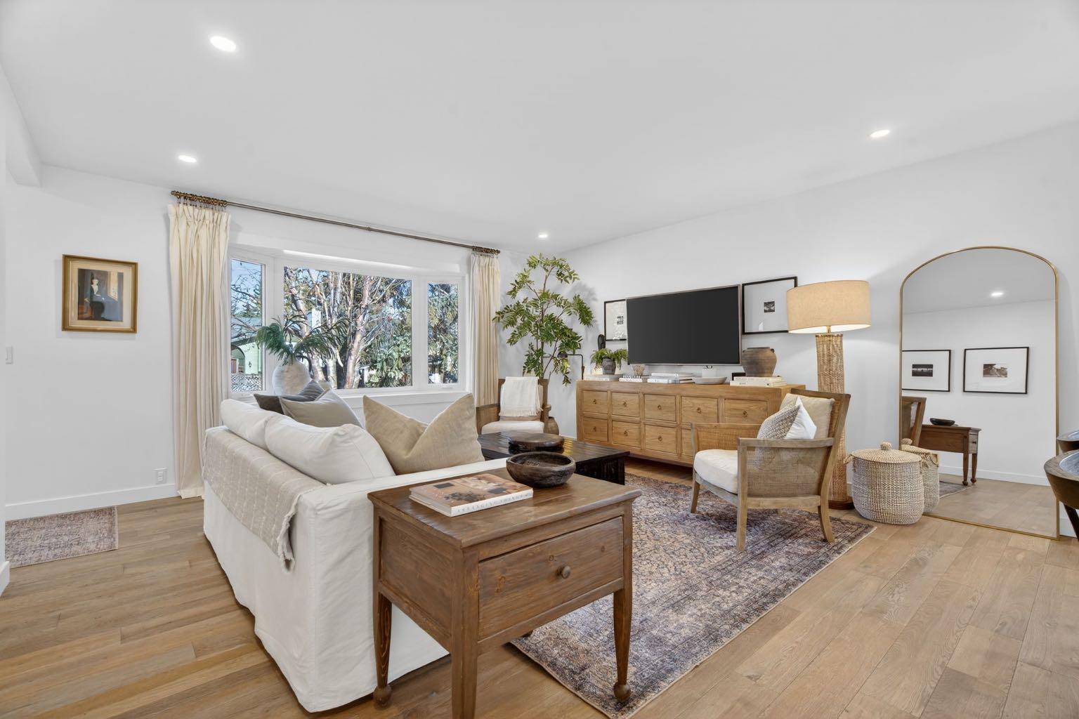 407 Brookmere Crescent SW