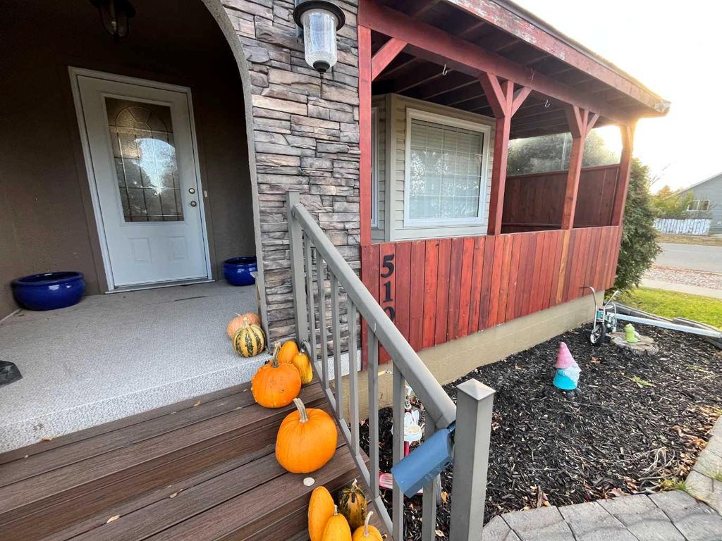Photo of 5104 44 Avenue, Taber, AB T1G 1A9 (MLS # A2265754)