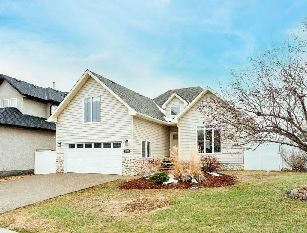 Photo of 1258 1 Avenue NW, Drumheller, AB T0J 0Y1 (MLS # A2305490)