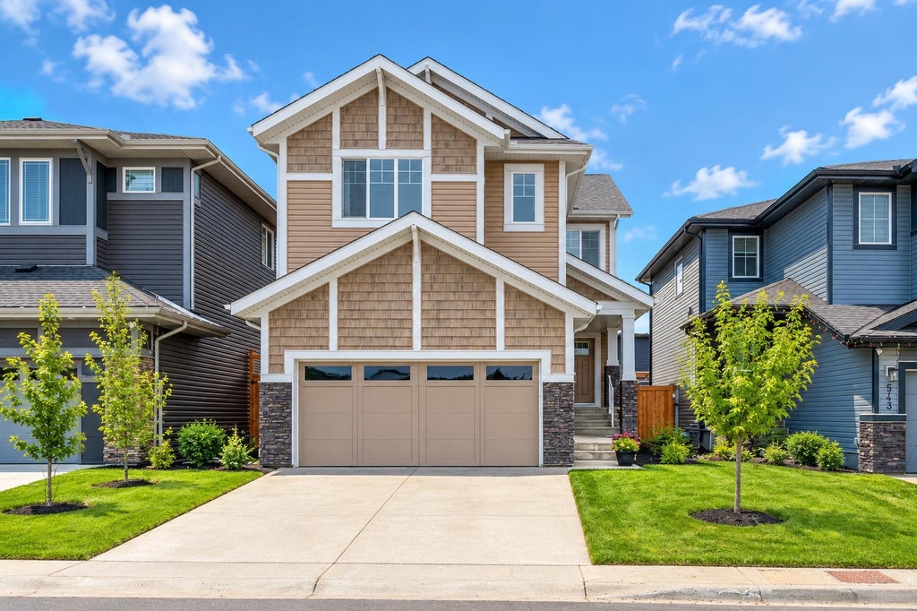 Photo of 547 Clydesdale Way, Cochrane, AB T4C 3B6 (MLS # A2354889)