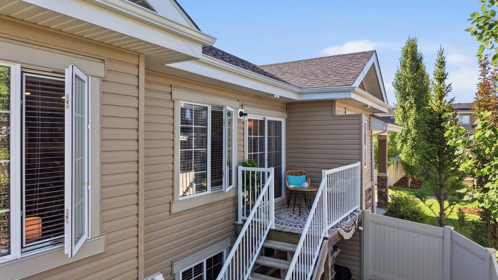 Photo of 4 Golden Crescent, Red Deer, AB T4P 2P9 (MLS # A2328661)