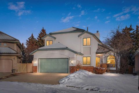 75 Hawkside Close NW Calgary AB T3G 3K6