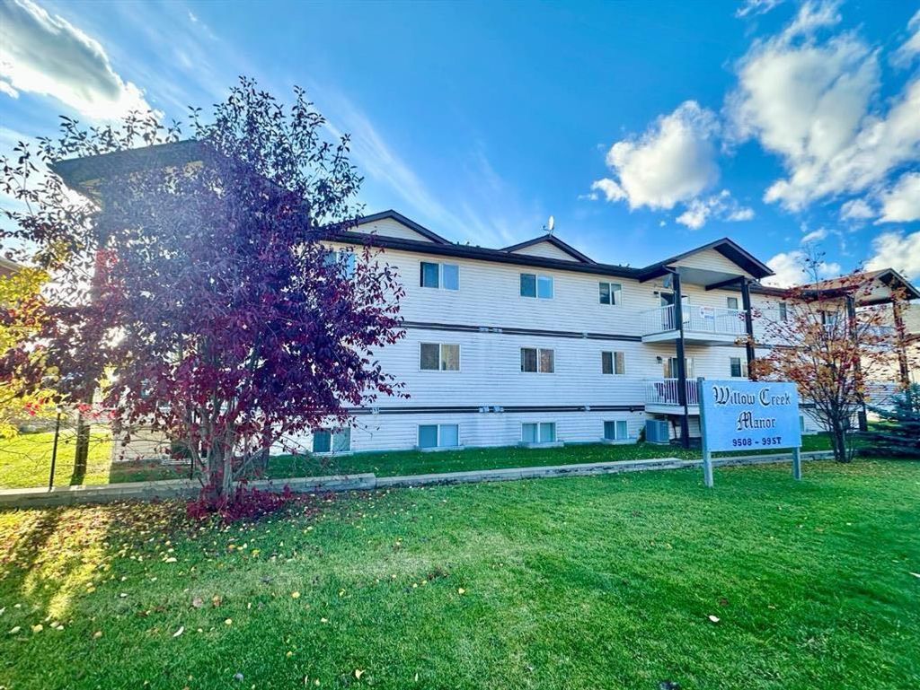 Photo of 9508 99 Street #101, Lac La Biche, AB T0A 2C0 (MLS # A2308973)
