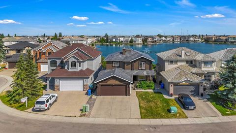 155 Coral Shores Landing NE Calgary AB T3J 3J7