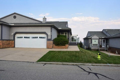 Photo of 96 Norquay Heights NW, Calgary, AB T2K 6H4 (MLS # A2297318)
