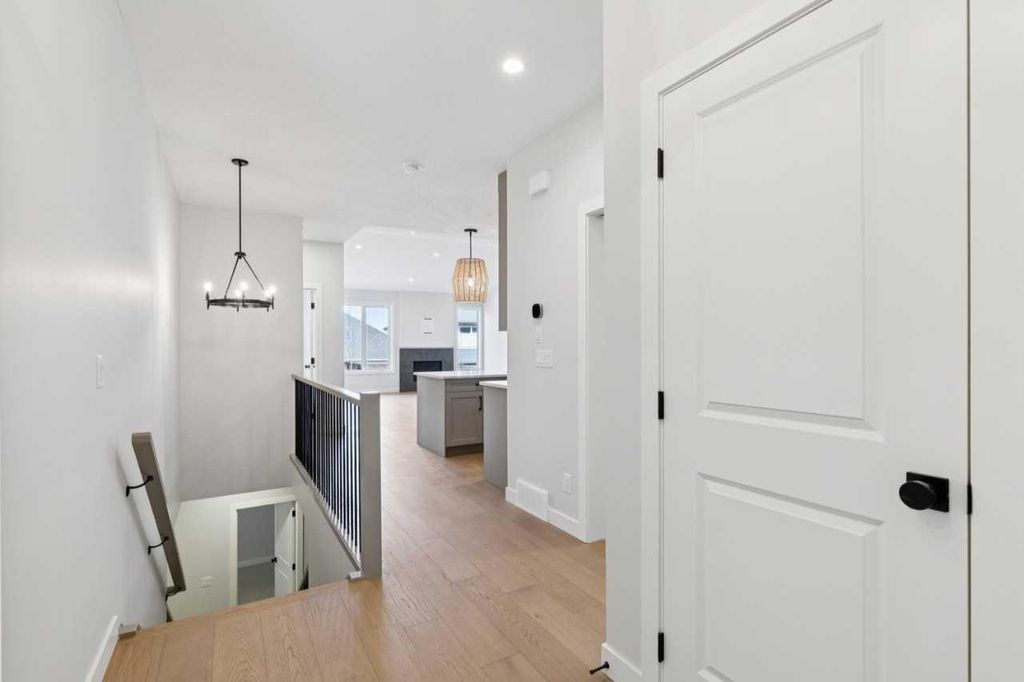 Photo of 640 Shawnee Terrace SW, Calgary, AB T2Y 0X5 (MLS # A2296272)