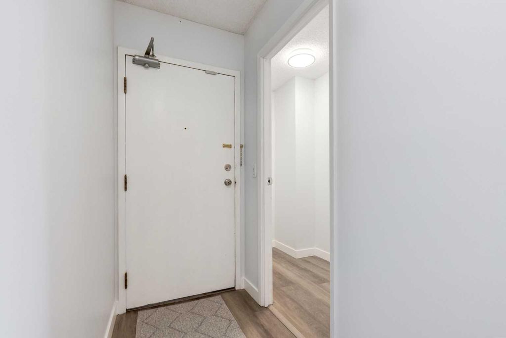 Photo of 4944 Dalton Drive NW #1114, Calgary, AB T3A 2E3 (MLS # A2292843)