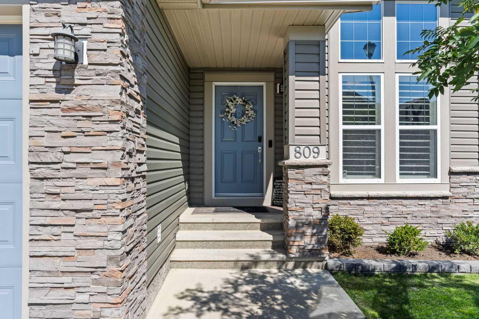 809 Canoe Green SW