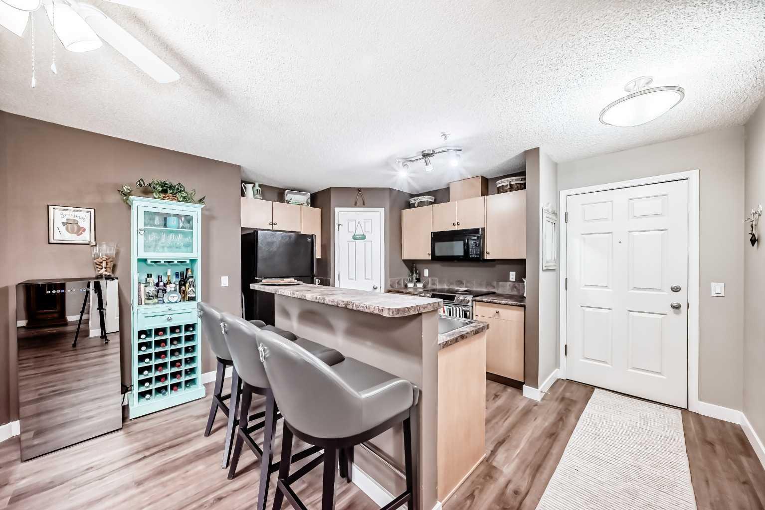 1811 34 Avenue SW 205