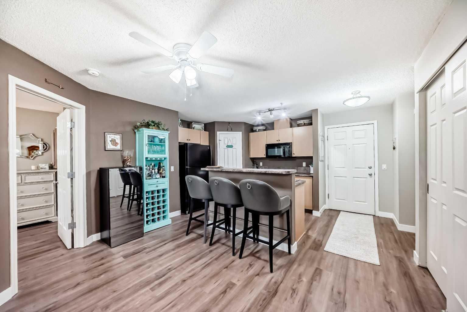 1811 34 Avenue SW 205