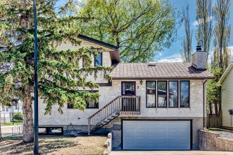 Photo of 2 Nichols Crescent Cres, Red Deer, AB T4P 1P6 (MLS # A2313031)
