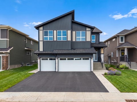 Photo of 83 Dawson Wharf Mount, Chestermere, AB T1X 2X6 (MLS # A2305515)