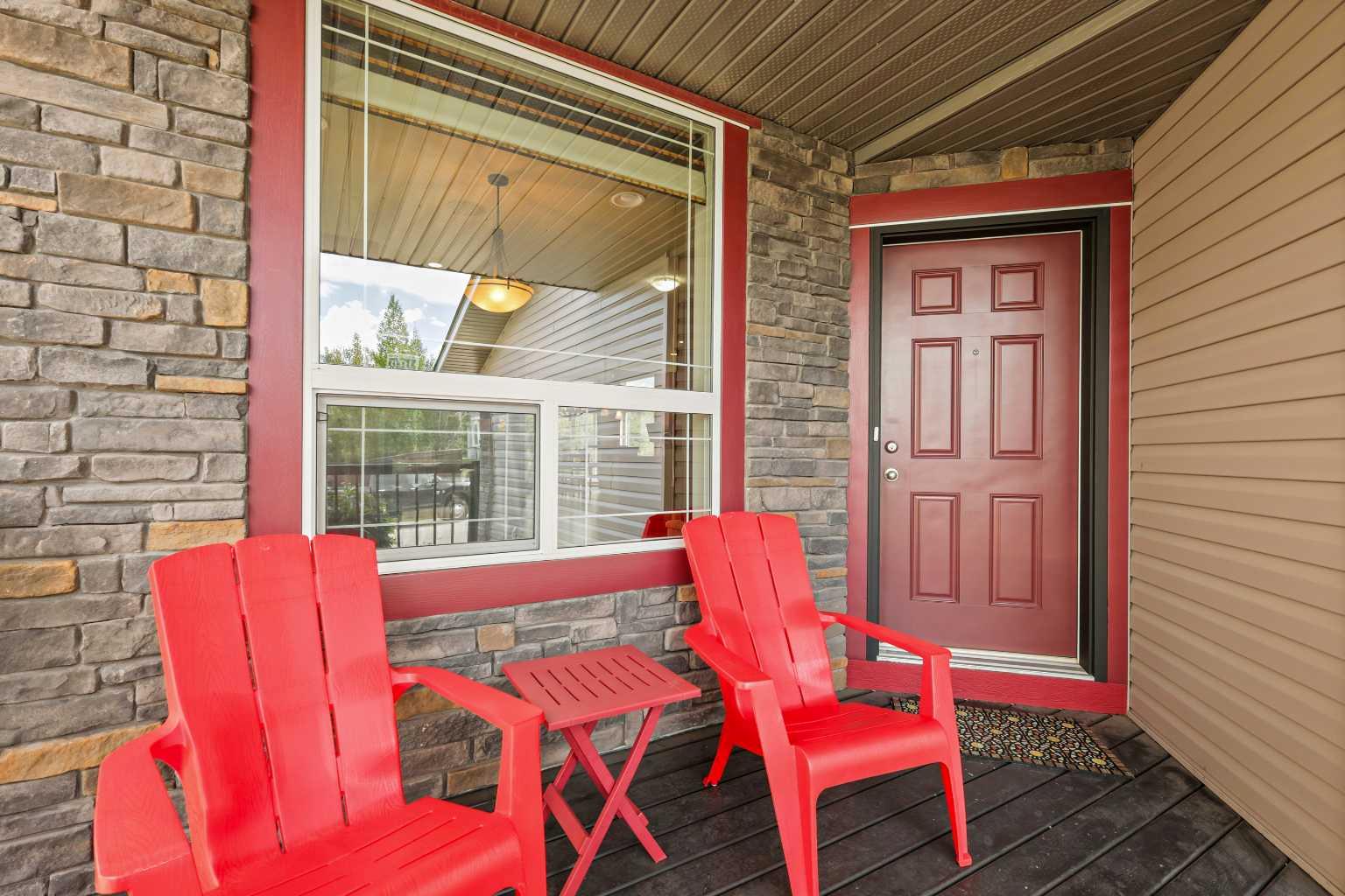 66 Crestbrook Hill SW