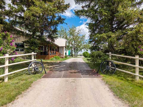 Photo of 80060 475 Avenue E, Rural Foothills County, AB T1V 1M3 (MLS # A2319797)