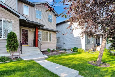 Photo of 203 Covemeadow Crescent, Calgary, AB T3K 6B1 (MLS # A2325400)