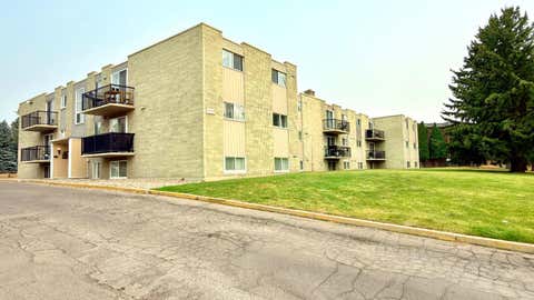 Photo of 1619 Scenic Heights S #11, Lethbridge, AB T1K 1N4 (MLS # A2336112)