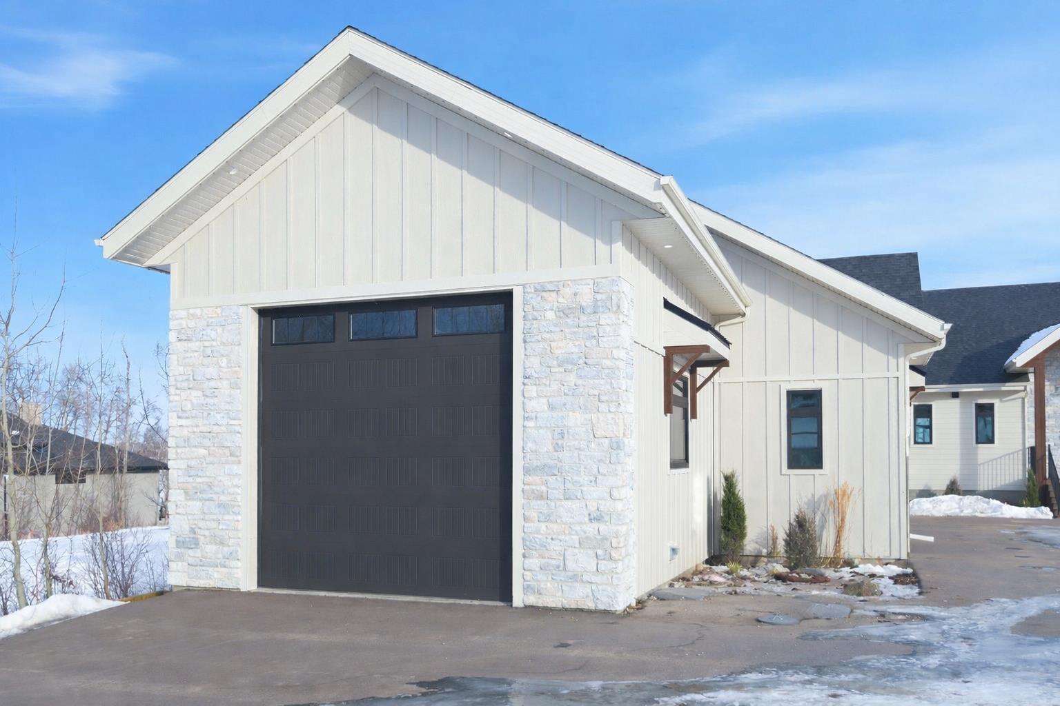 2404 394 Township 60