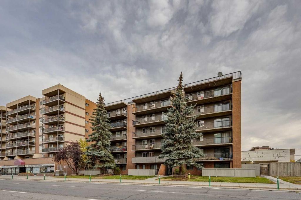 Photo of 1320 12 Avenue SW #401, Calgary, AB T3C 3R6 (MLS # A2265296)