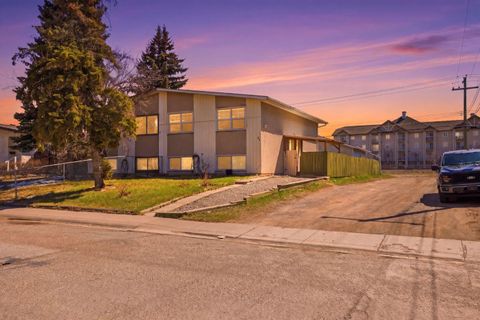 Photo of 54 Pennsburg Way SE, Calgary, AB T2A 2J5 (MLS # A2311214)