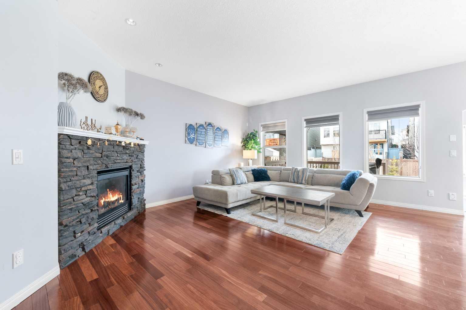 72 Panamount Heights NW