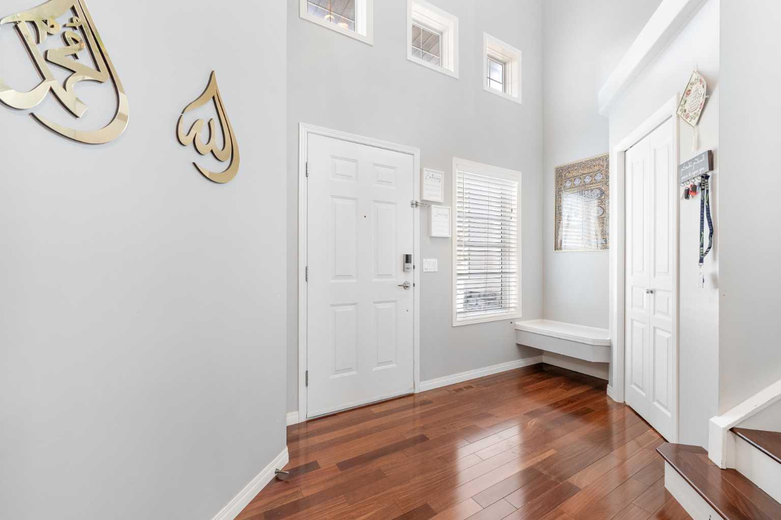 72 Panamount Heights NW