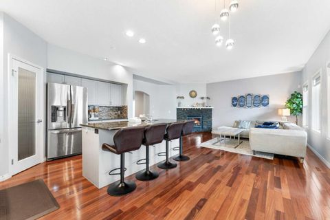 72 Panamount Heights NW Calgary AB T3K 5T2