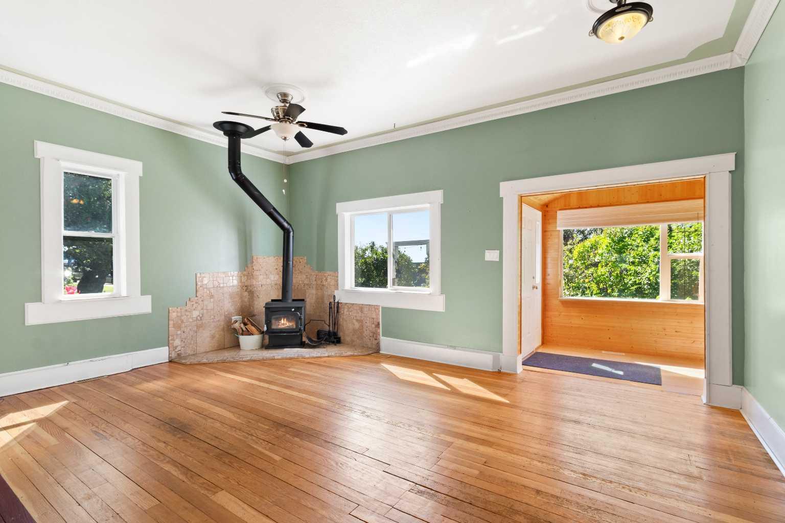 1321 Flemming Avenue