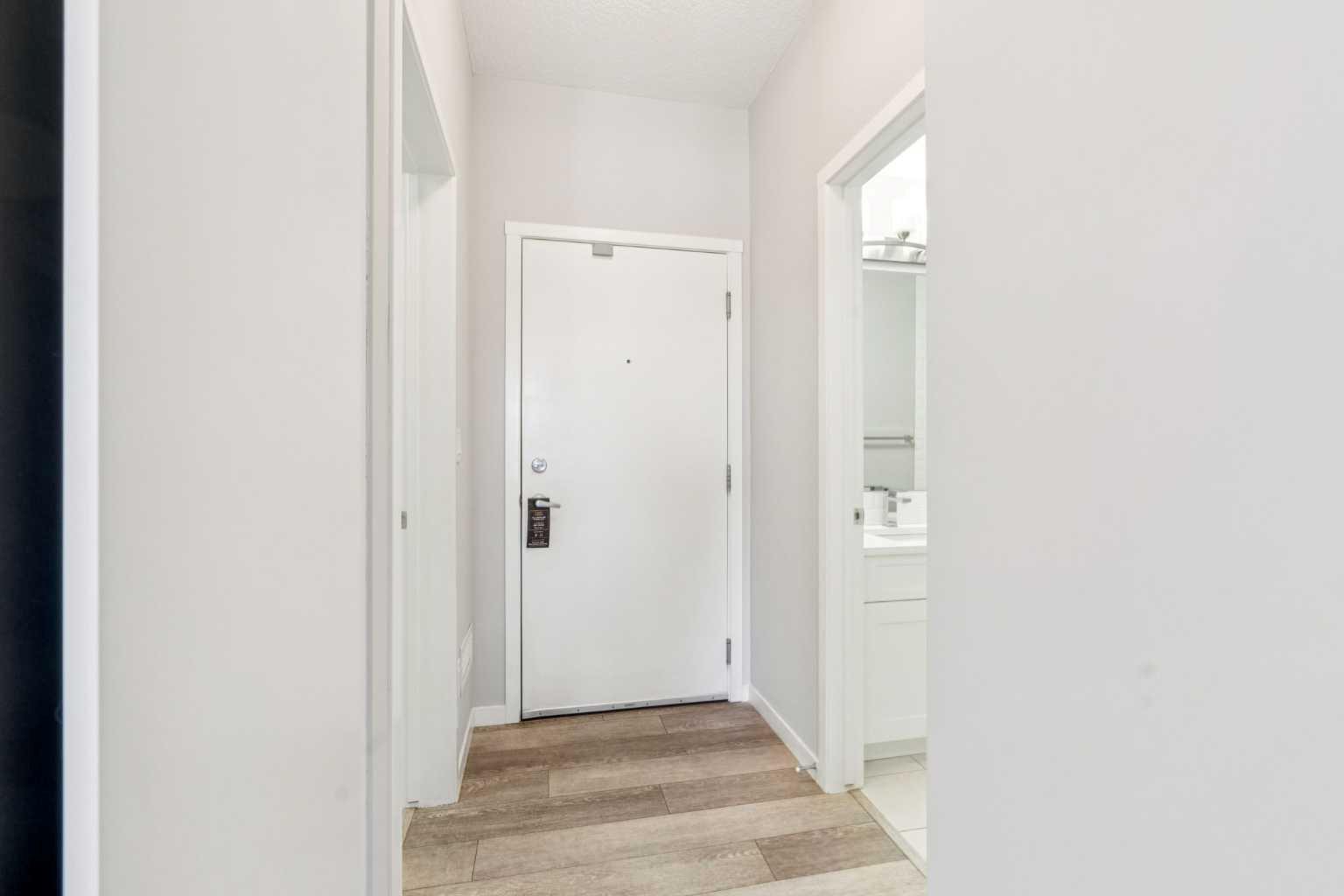 370 Harvest Hills Common NE 407