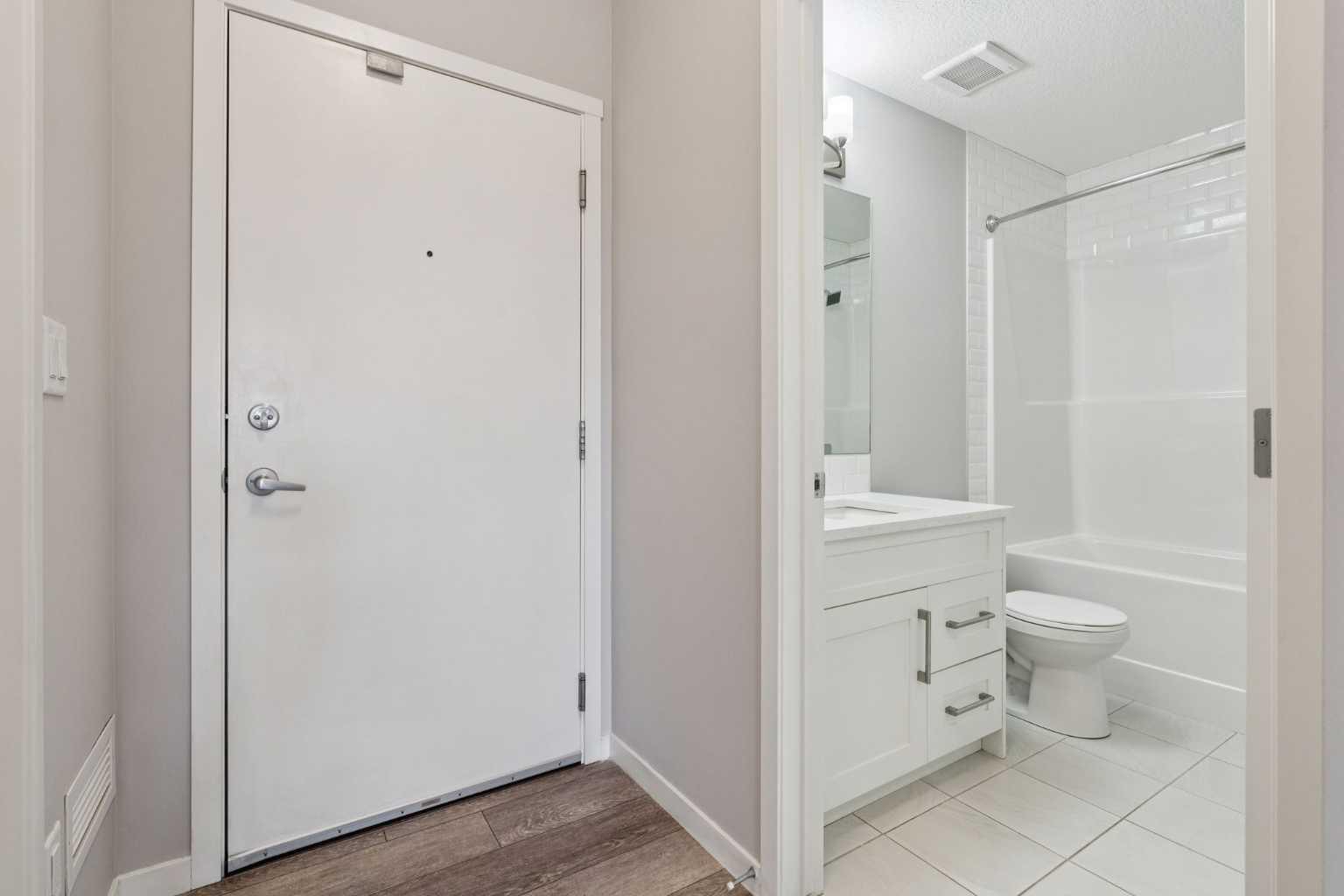 370 Harvest Hills Common NE 407