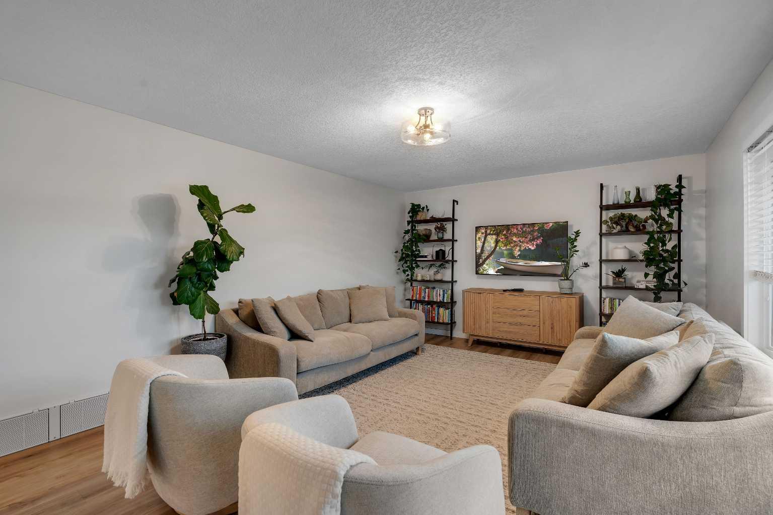 6256 Silver Springs Hill NW