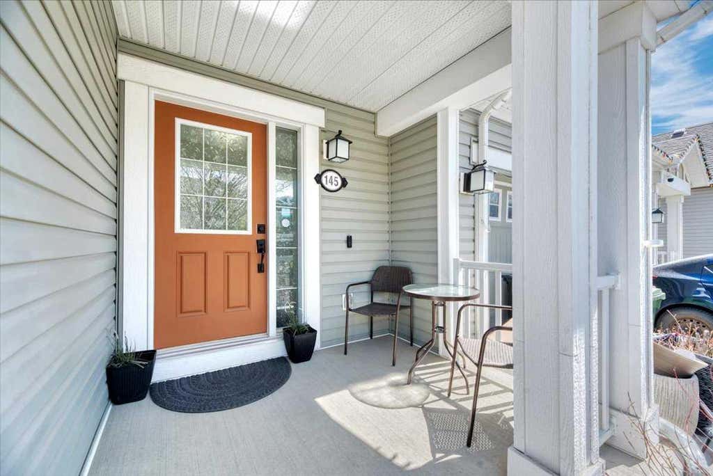 Photo of 145 Viewpointe Terrace, Chestermere, AB T1X 0R1 (MLS # A2312076)