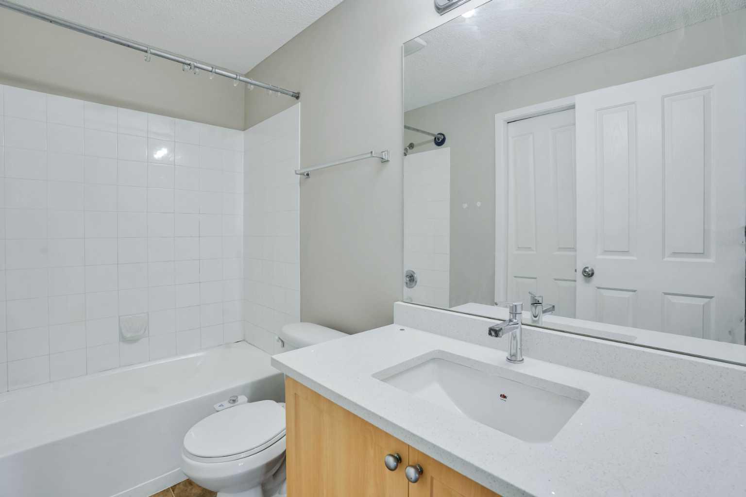 333 Taravista Drive NE 2319