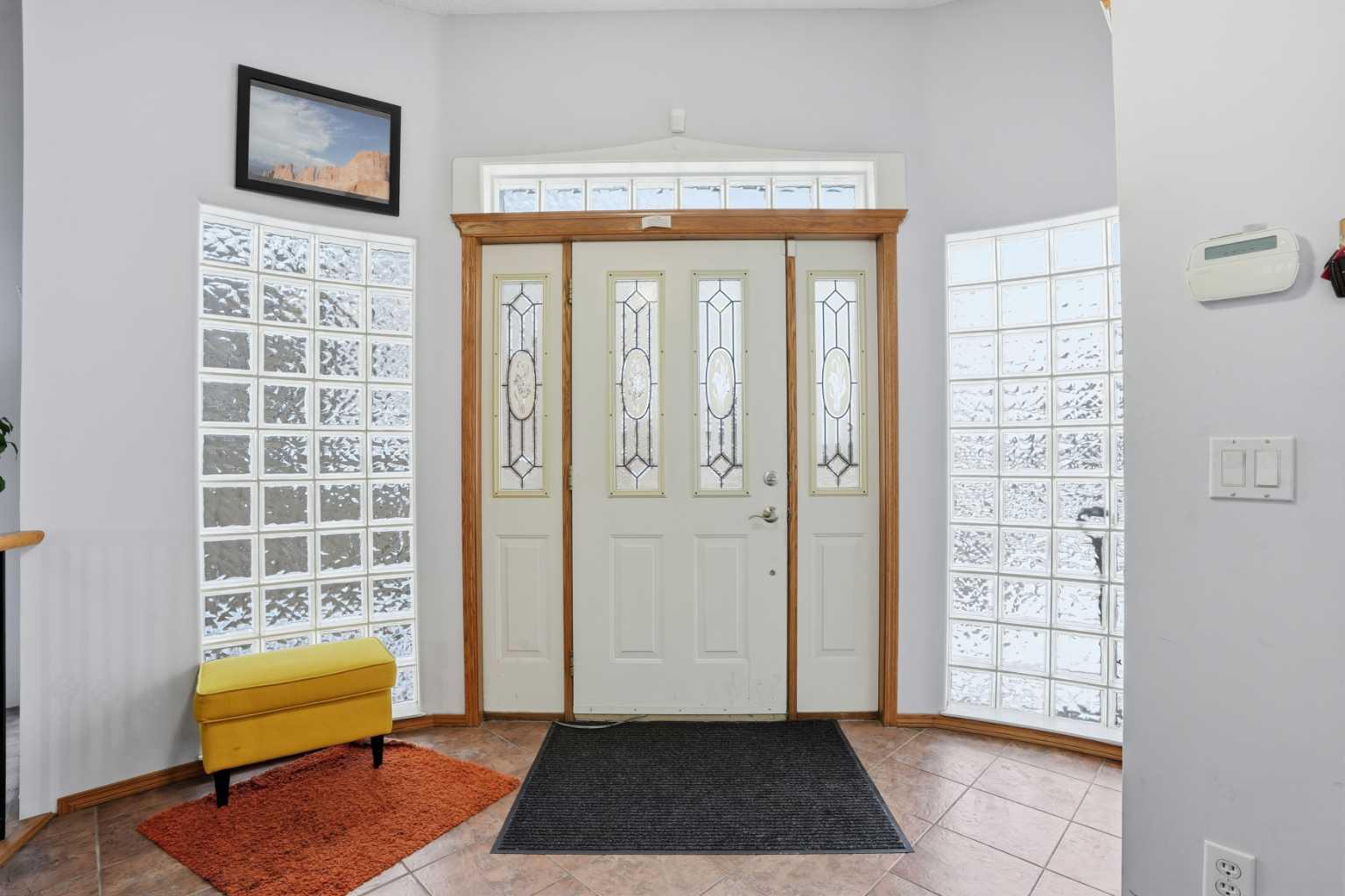 99 Arbour Lake Way NW