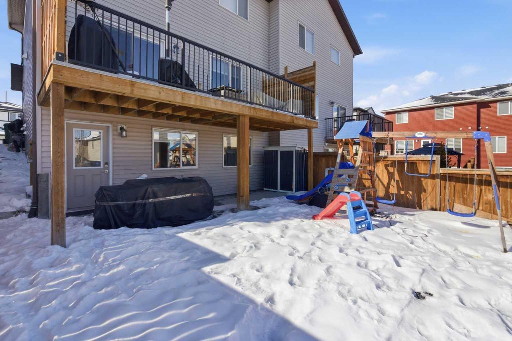 Photo of 42 Baysprings Way SW, Airdrie, AB T4B 3V1 (MLS # A2305364)