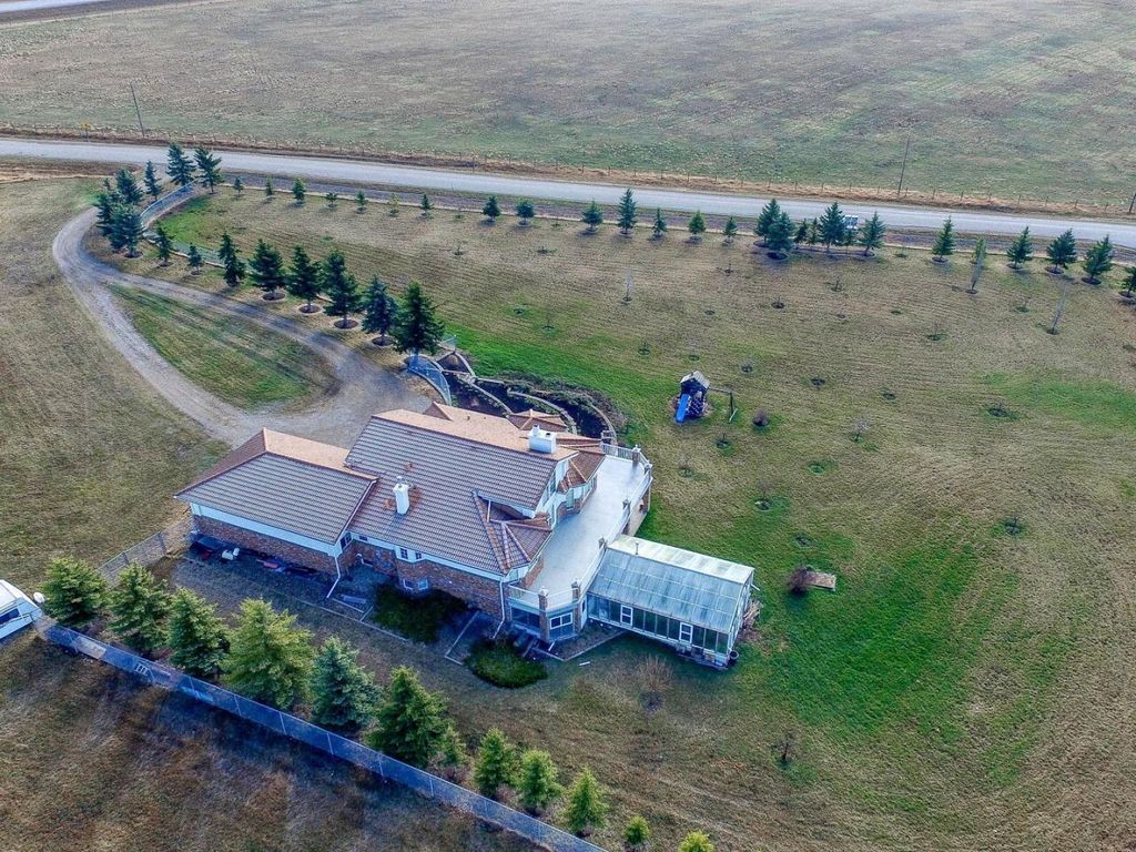 Photo of 254209 Woodland Road, Rural Rocky View County, AB T3L 2R2 (MLS # A1109040)