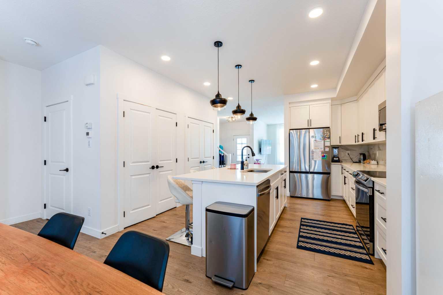 76 Lucas Boulevard NW