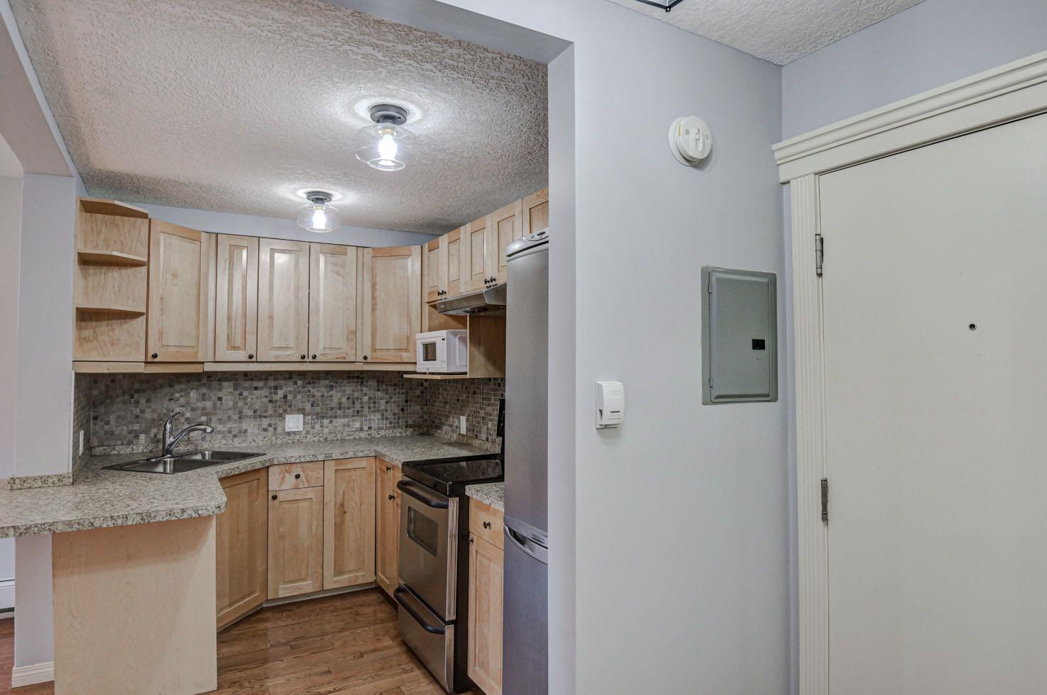 2417 2 Street SW 2