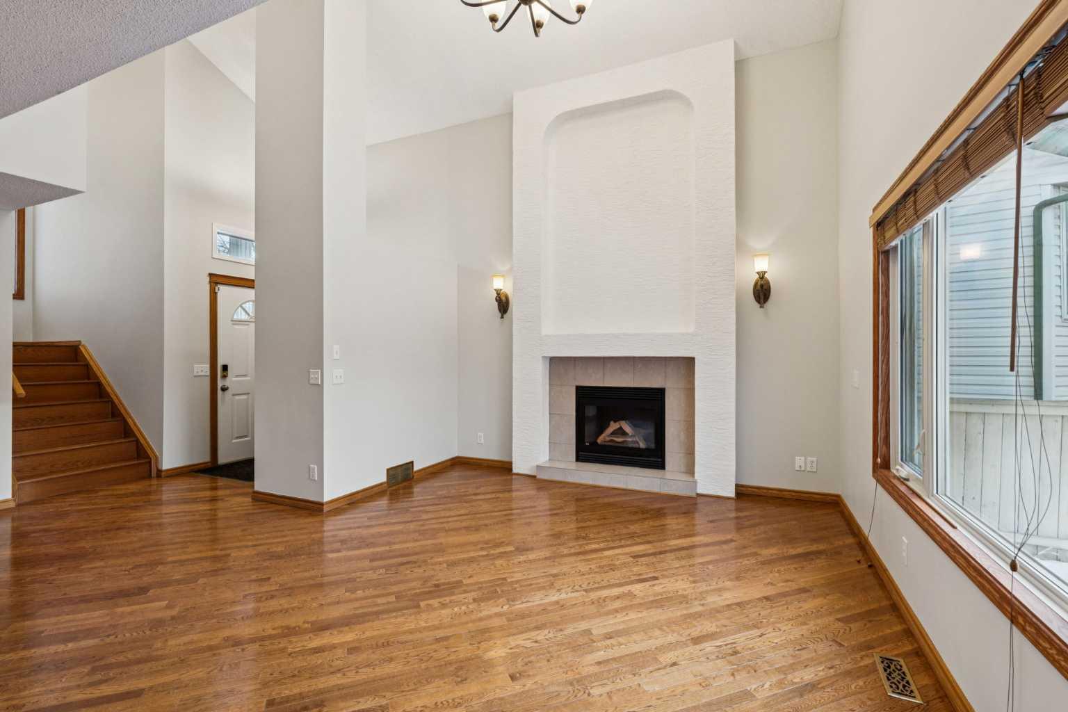 837 Applewood Drive SE