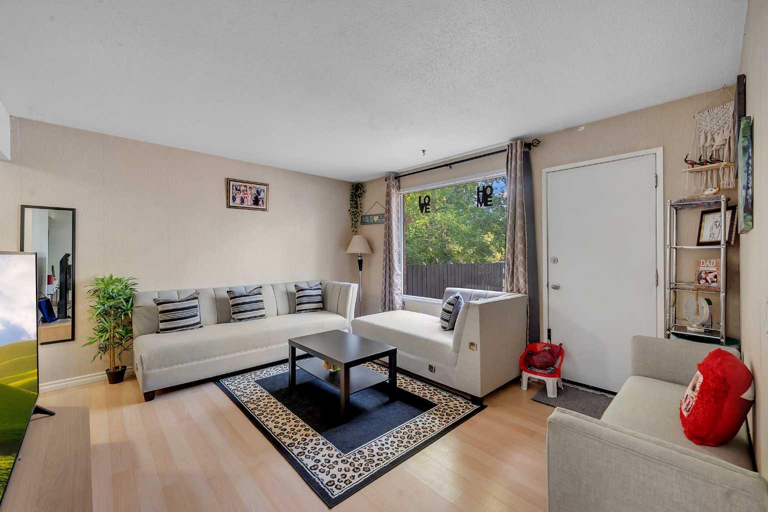 175 Manora Place NE 61