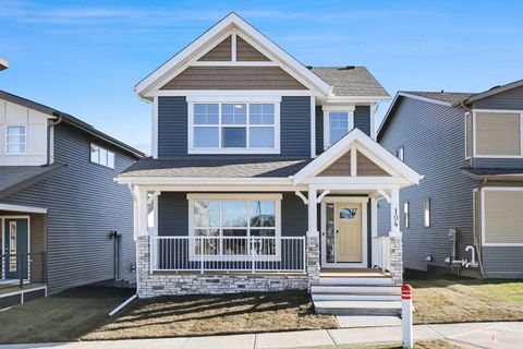 Photo of 104 Mitchell Walk NW, Calgary, AB T3R 2G2 (MLS # A2272465)