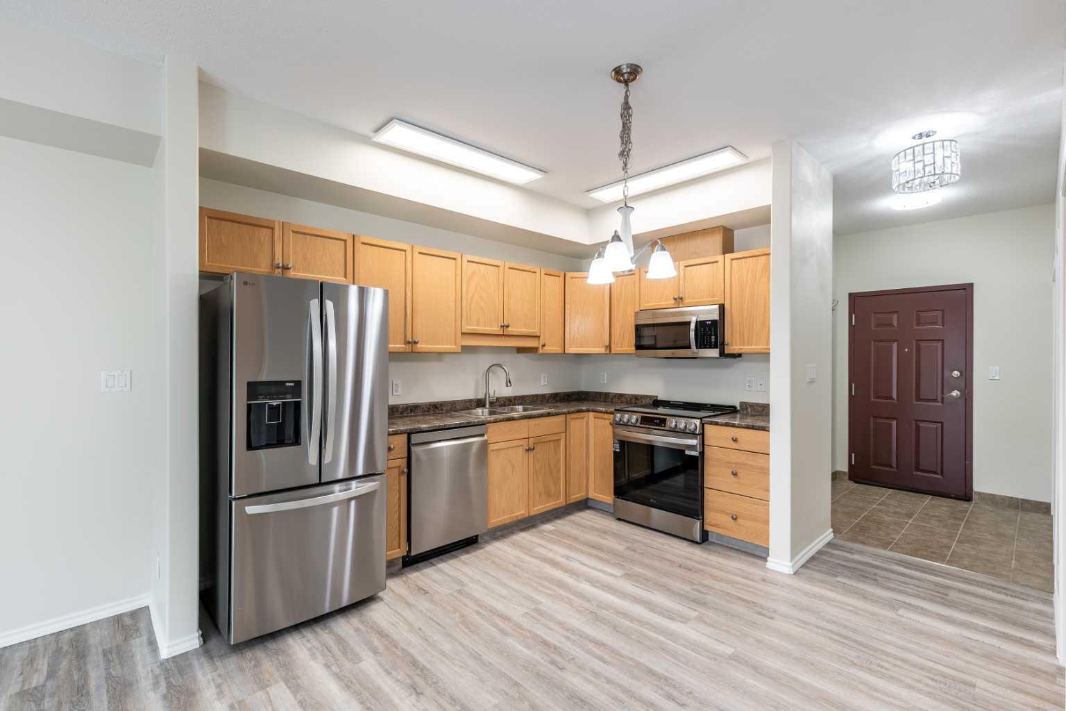 105 Main Street S 102