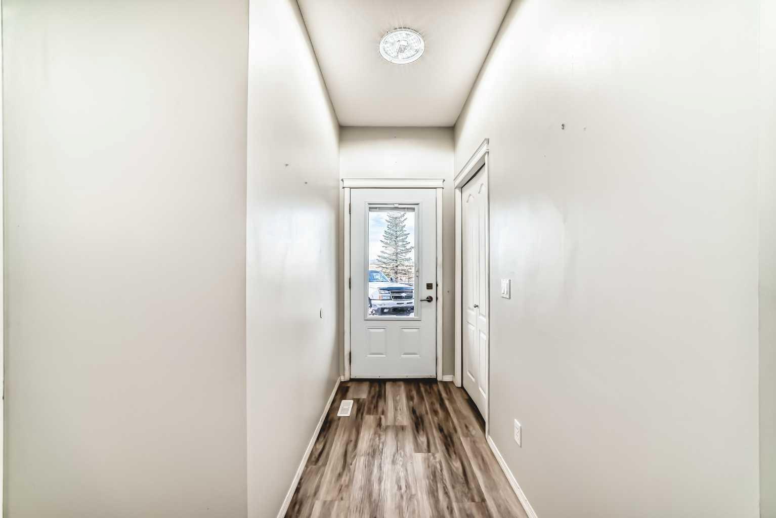 415 Sunrise Terrace NE