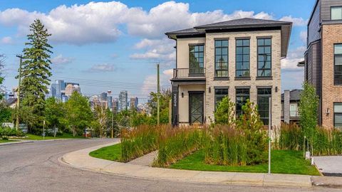 2504 19A Street SW Calgary AB T2T 4Z2